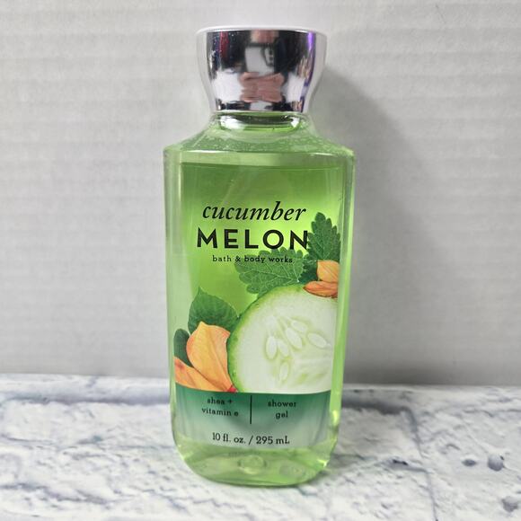SEALED Bath and Bodyworks Cucumber Melon Shower Gel 10 fl oz Signature Scent - Picture 1 of 7